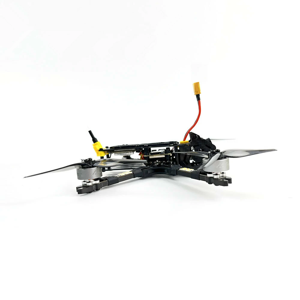 DarwinFPV BabyApe Ⅱ II Analog 156mm F411 FC 30A ESC 4S / 6S 3.5 Inch Freestyle FPV Racing Drone sub 250g with 600mW VTX