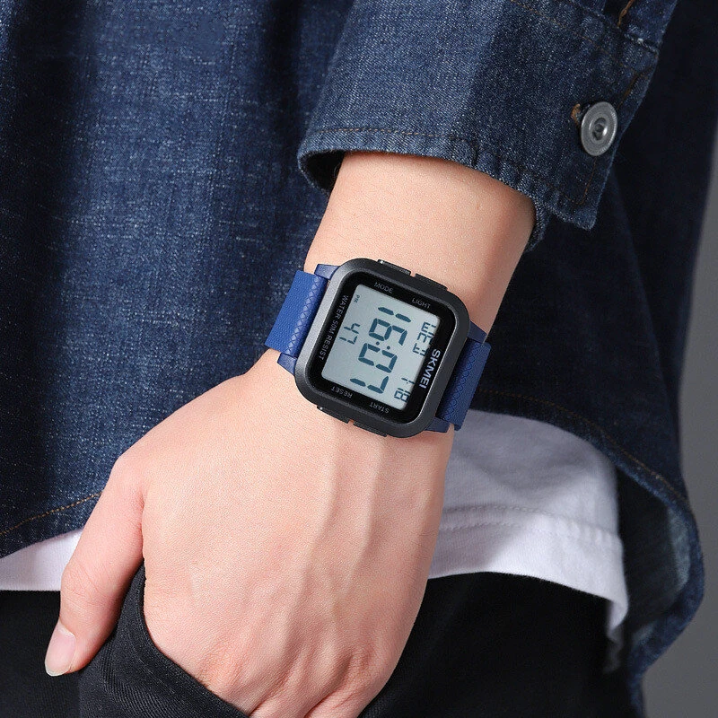 SKMEI Square Large Screen Men Sports Electronic Watch Waterproof Watch Night Light Digital Wrist Watches, Suitable For Boys And Girls, Birthday Gift