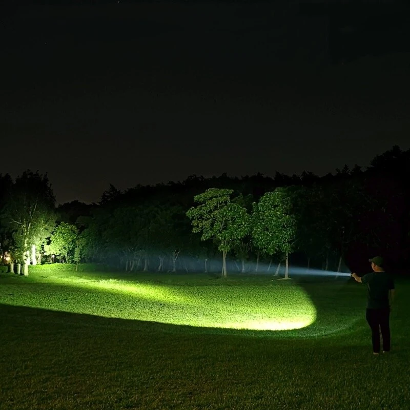 Astrolux® FT03 Pro V2 SFT90X LED 6100LM 1411M High Lumen Thrower Flashlight USB-C Rechargeable Power by 26650 Battery Powerful LED Torch Upgraded High Performance Stepless Dimming LED Strong Search Light